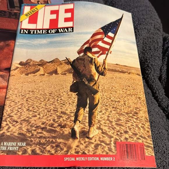 Vintage 2 LIFE Magazines March 1991 men at war, - Picture 2 of 5